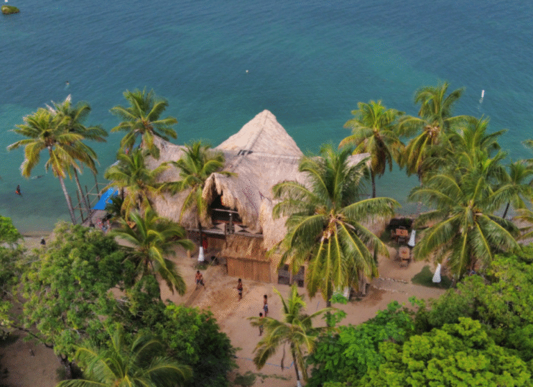 la playita hotel isla fuerte